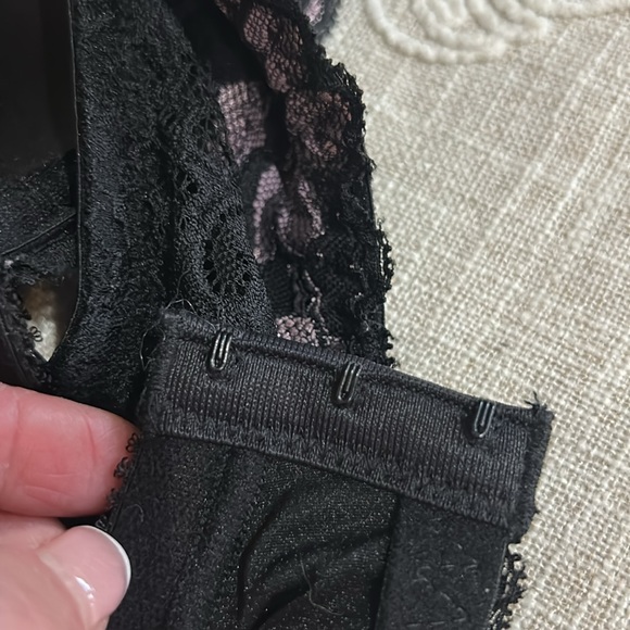 Adore Me NWT Black Pink Floral Lace Bra 44DD - Picture 7 of 8